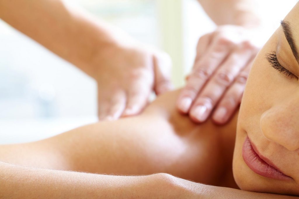 Relaxing Massage with Aromatherapy